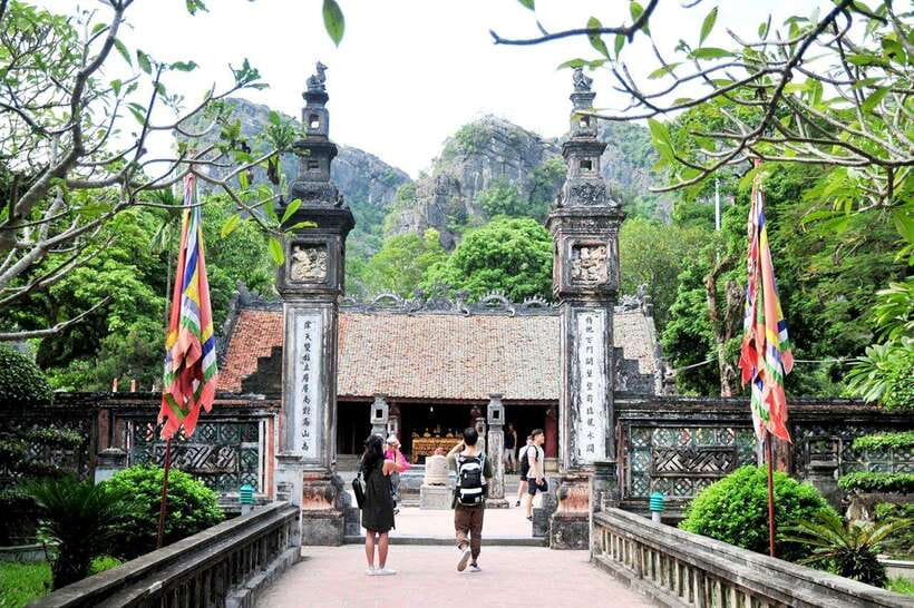 From Hanoi: 5-Day Sapa, Ninh Binh, Ha Long Bay Cruise - The Big Picture Route: Hanoi to Ninh Binh to Ha Long Bay to Sapa