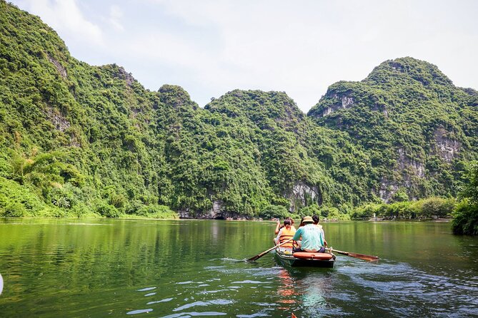 From Hanoi: Bai Dinh Trang An Adventure Day Tour - From Hanoi, a long but doable day to Bai Dinh and Trang An