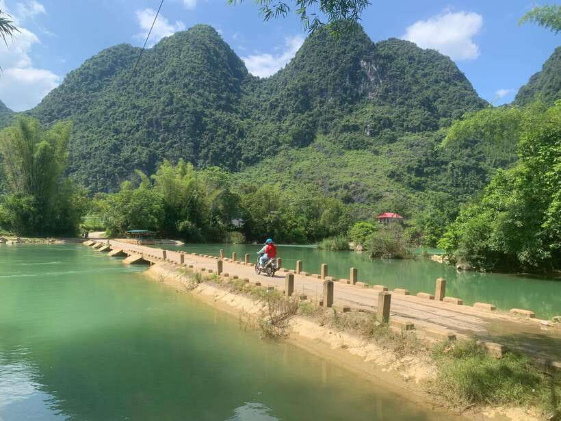 From Hanoi: Ban Gioc Waterfall - Local Villages 2nights/1day - Global Geopark road to ethnic villages, with scenic stops built in