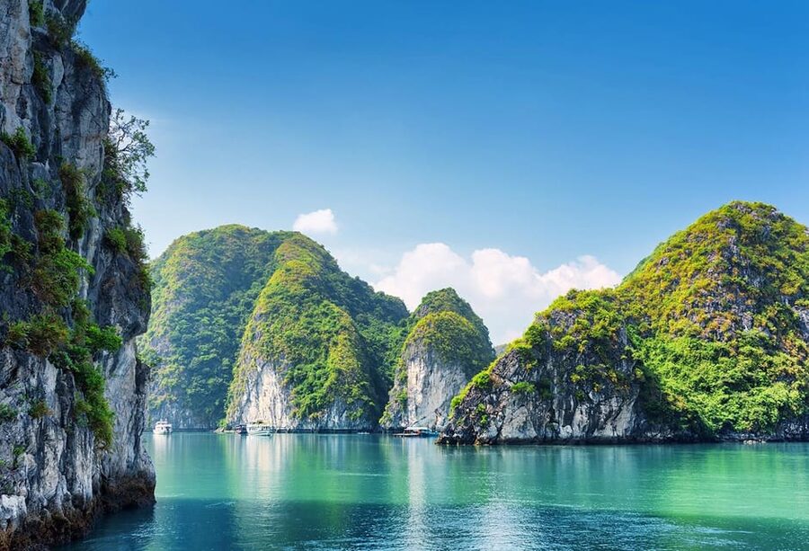 From Hanoi: Explore Ha Long Bay In Full Day - Titop Island for Panoramas and a Bay Swim