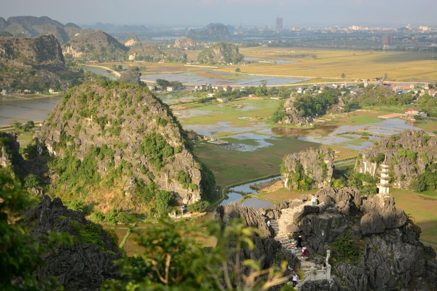 From Hanoi: Full-Day Ninh Binh Highlights Small Group Tour - Guides, Pacing, and Why Small Groups Feel Better