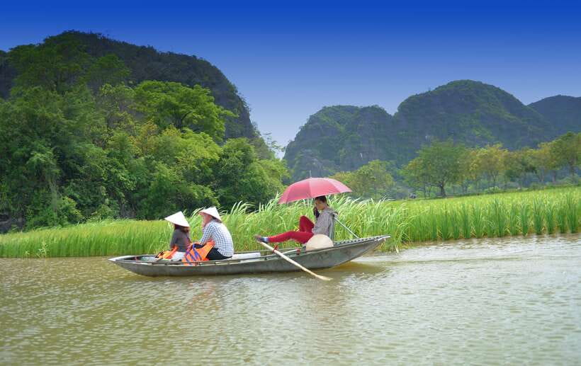 From Hanoi: Full-Day Ninh Binh Highlights Small Group Tour - Mua Cave and Hang Mua 500 Steps for Real Views