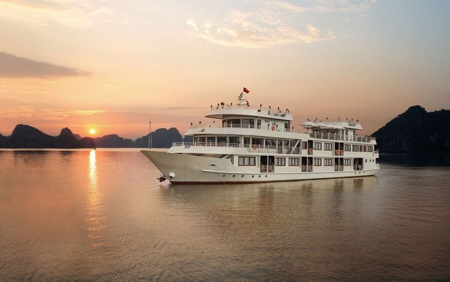 From Hanoi: Ha Long Bay 3-Day 5 Star Cruise with Balcony - Ha Long Bay, the 5-star way, with a balcony and real pacing