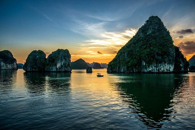 From Hanoi: Ha Long Bay Day tour 4-Star with Kayaking - Caves and Viewpoints: Amazing Cave and Titov Island