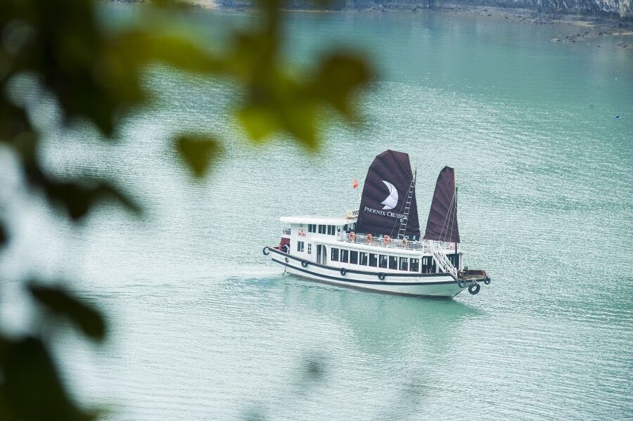 From Hanoi: Halong day trip, Route 2, 6hours, Small group - Hanoi pickup and the drive that shapes your day