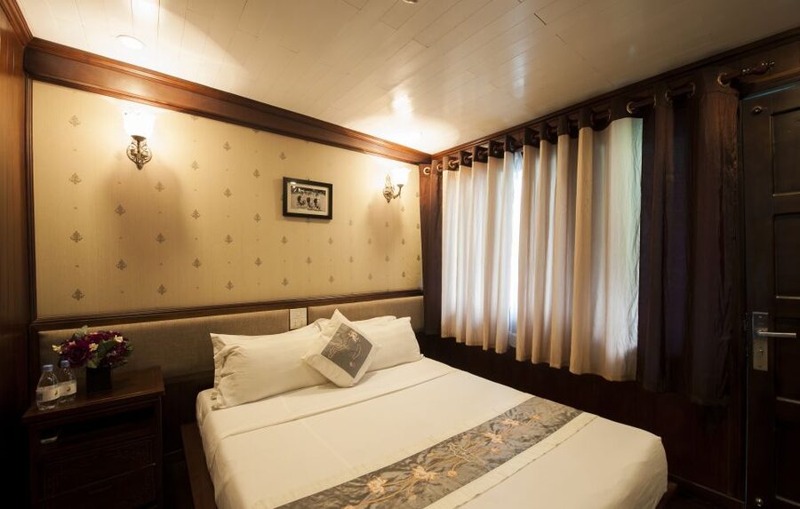 From Hanoi: Halong Explorer 3-Day Deluxe Cruise - Cabins, meals, and drinks: what comfort feels like on a cruise boat
