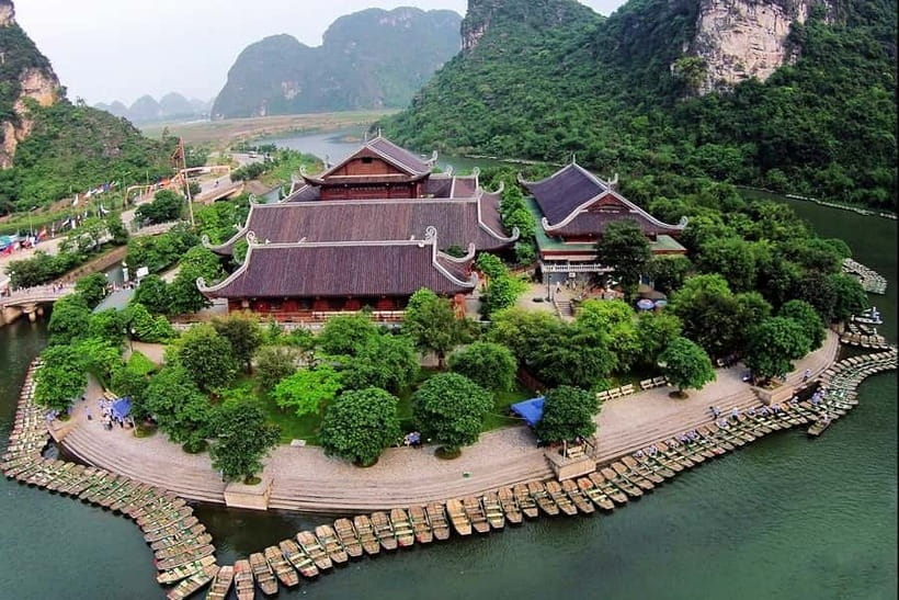 From Hanoi: Hoa Lu/Bai Dinh-Tam Coc/Trang An-Mua Cave Tours - Trang An or Tam Coc boat time: the calm part of the day