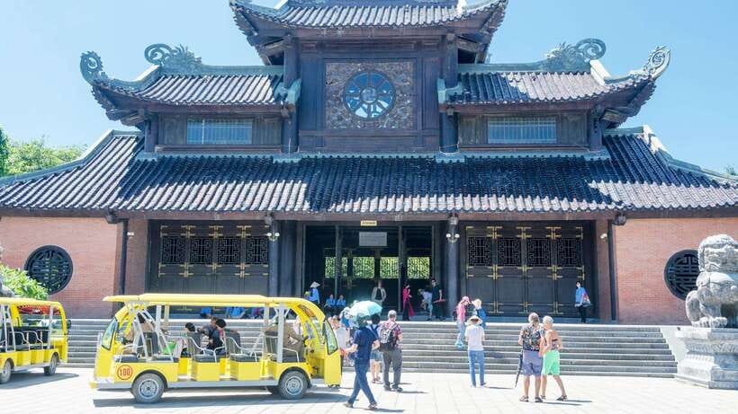 From Hanoi: Hoa Lu/Bai Dinh-Tam Coc/Trang An-Mua Cave Tours - Bus comfort, timing, and the return to Hanoi