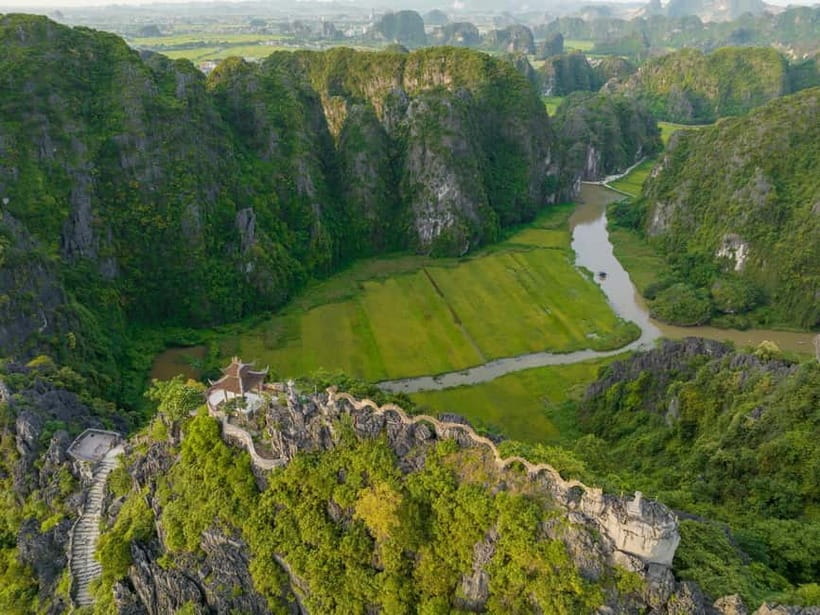 From Hanoi: Hoa Lu, Tam Coc, Mua Cave & Cycling in Ninh Binh - The Mua Cave Option: Almost 500 Steps to Ngoa Long