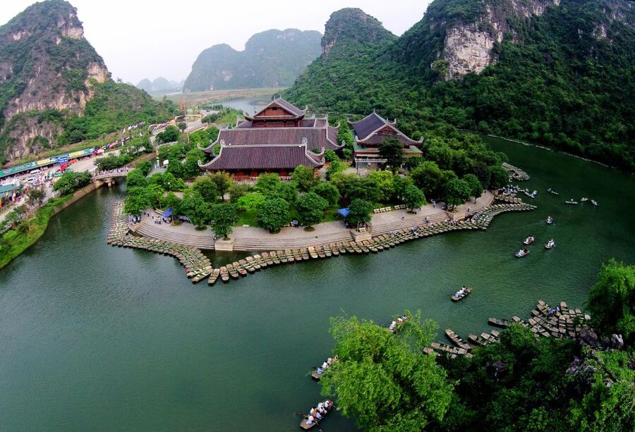From Hanoi: Mua Cave - Tam Coc Full Day Tour - Price and value: is $209 per group a fair deal?