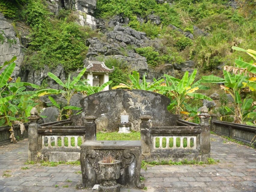 From Hanoi: Ninh Binh & Cuc Phuong National Park 2-Day Tour - What I liked most: the guide effect and the Tam Coc overnight