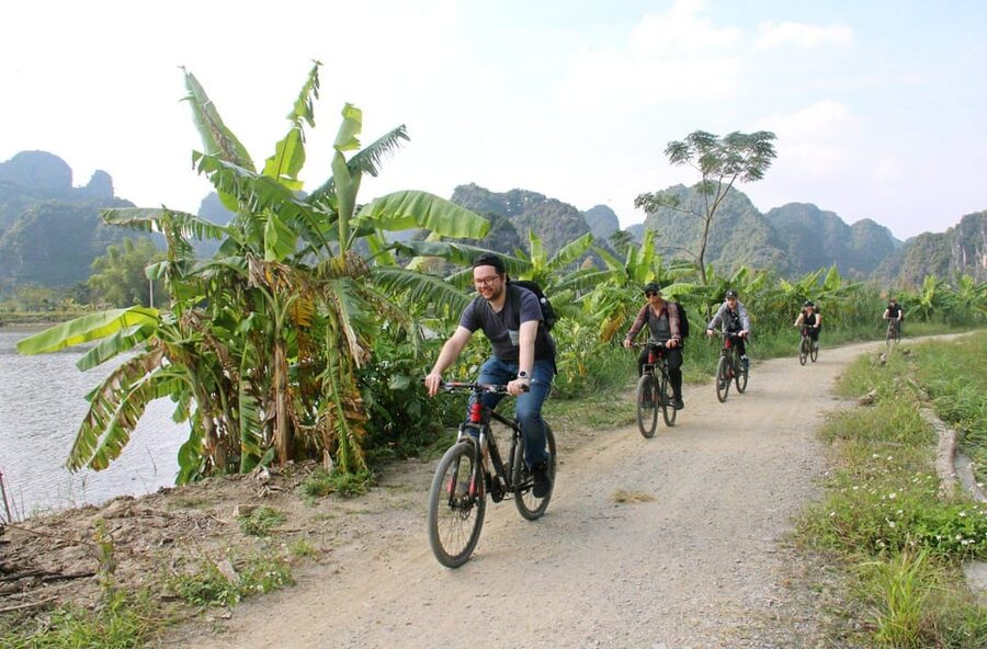 From Hanoi: Ninh Binh, Hoa Lu, Tam Coc and Mua cave - Who This Tour Fits Best