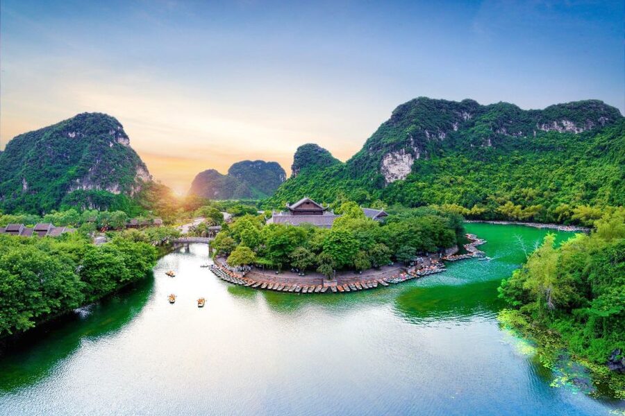 From Hanoi: Ninh Binh, Hoa Lu, Tam Coc, & Mua Cave Day-Trip - Guides Like Sunny, Jun, Minh, Ken, and Victor Make the Day Feel Easier