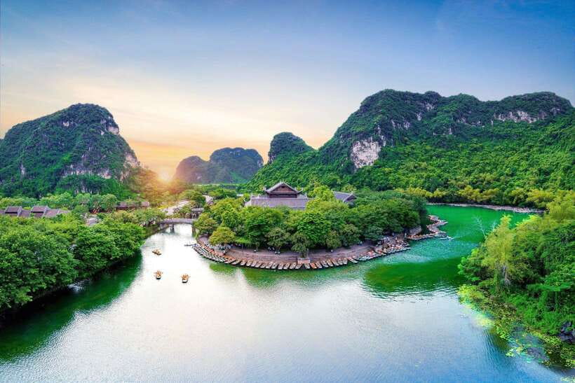 From Hanoi: Ninh Binh, Hoa Lu, Tam Coc, & Mua Cave Day-Trip - Biking Through Rural Life: A Short Ride With Real Character