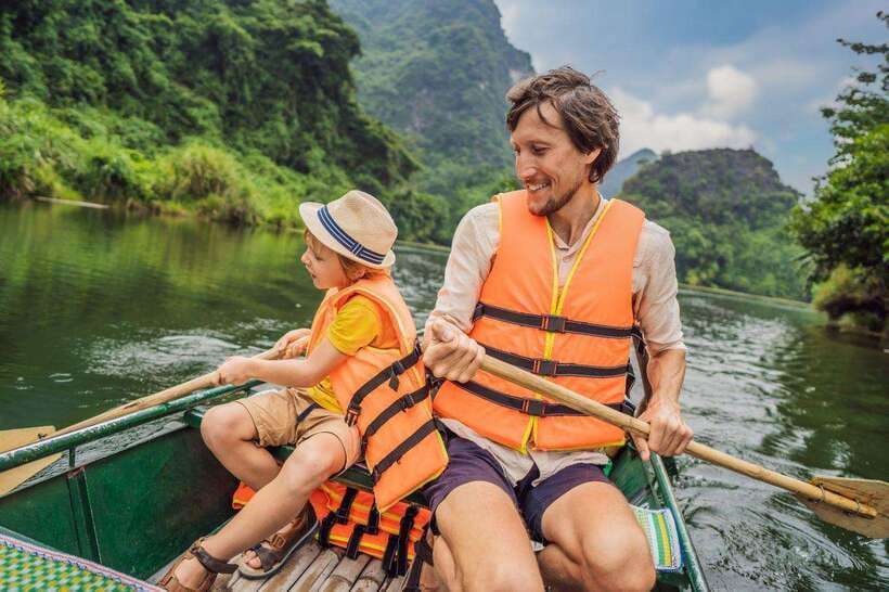 From Hanoi: Ninh Binh- Hoa Lu-Tam Coc- Mua Cave- Highlight - What to bring so weather and sun do not ruin your day