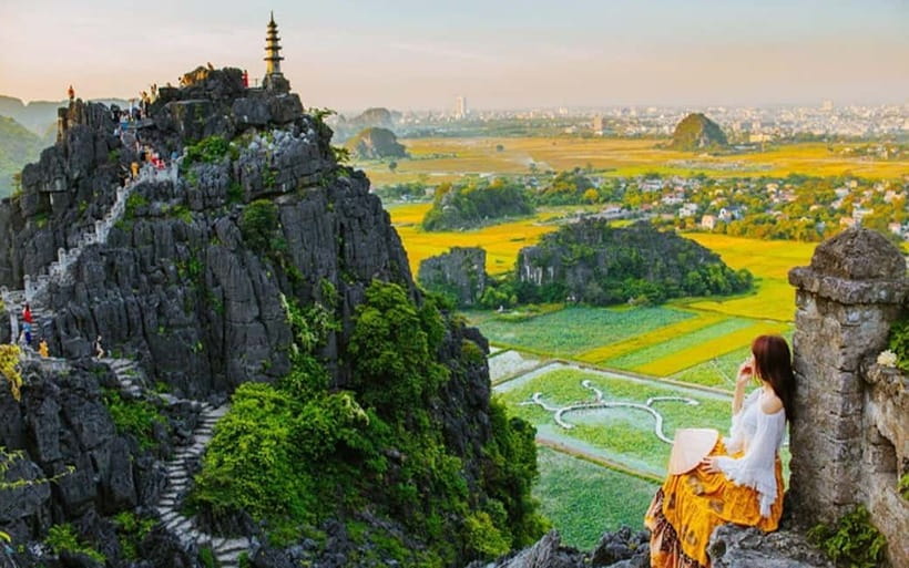 From Hanoi/NinhBinh: HoaLu-Bai Din- TrangAn- MuaCave-BichDon - Lunch in Ninh Binh: a included meal that actually feeds the day