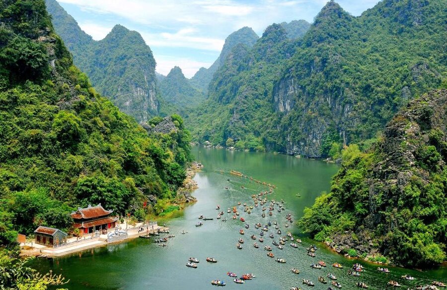 From Hanoi: Trang An & Bai Dinh Pagoda Full-Day Private Tour - Key Highlights You’ll Remember From Bai Dinh to Trang An