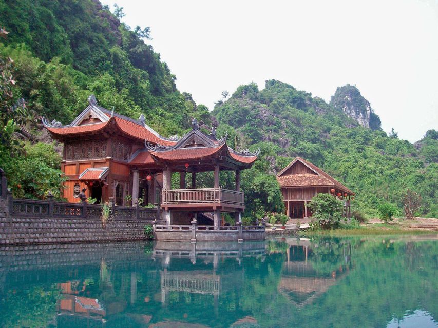 From Hanoi: Trang An & Bai Dinh Pagoda Full-Day Private Tour - Getting the Most From the Driver and Guide Team