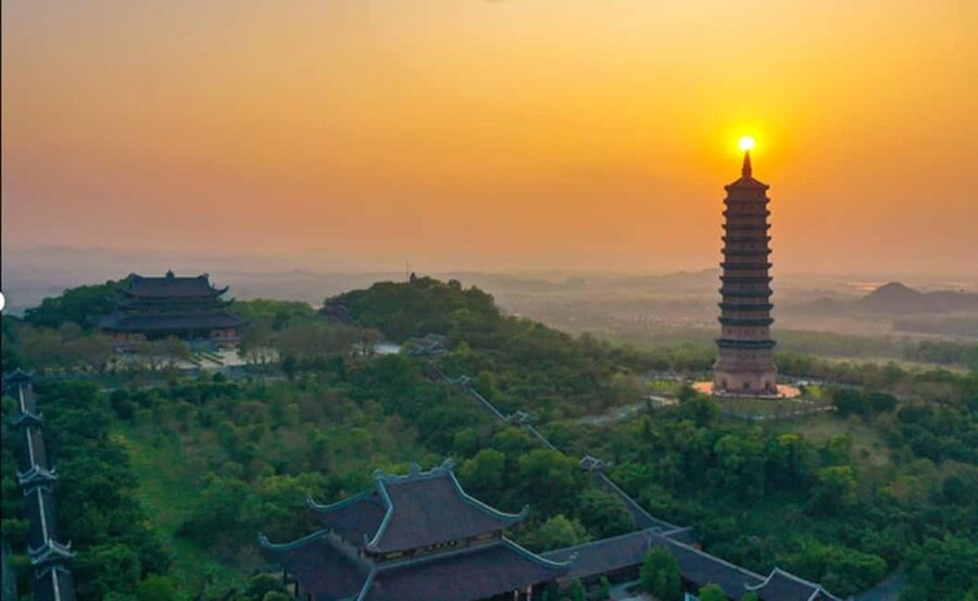 From Hanoi: Trang An Eco-tourism -Bai Dinh pagoda & Mua Cave - Who this Ninh Binh day trip fits best
