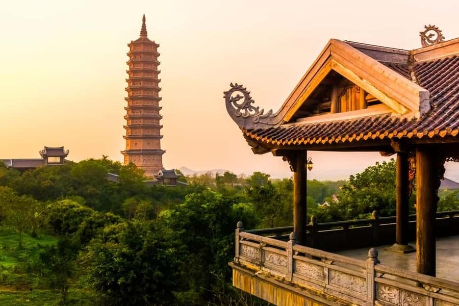 From Hanoi: Trang An Eco-tourism -Bai Dinh pagoda & Mua Cave - Bai Dinh Pagoda: the scale, the details, and how to enjoy it
