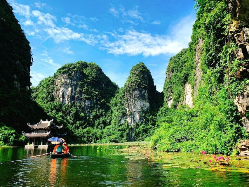 From Hanoi: Trang An eco-tourism - Hoa Lu ancient & Mua Cave - Lunch in Ninh Binh: good timing, sometimes hit-or-miss flavor