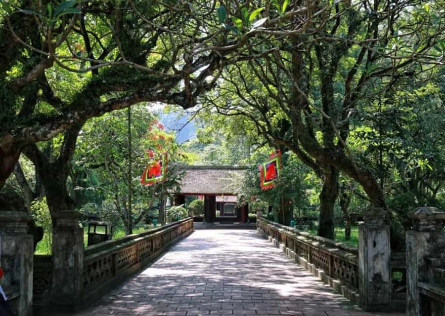 From Hanoi: Trang An eco-tourism - Hoa Lu ancient & Mua Cave - Trang An eco-boat through caves: the slow magic of limestone