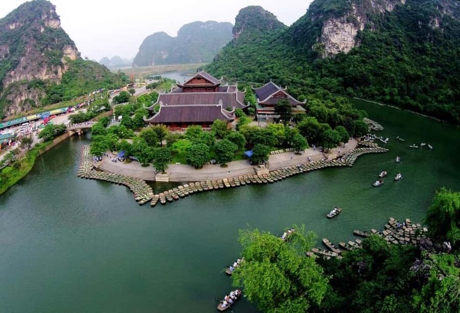 From Hanoi: Trang An eco-tourism - Hoa Lu ancient & Mua Cave - Options for cycling and pool breaks, when you do not want to go full-speed