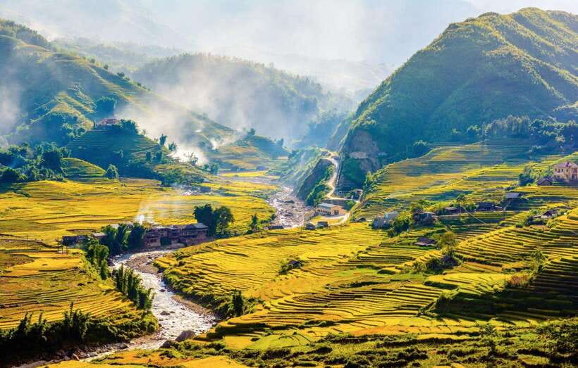 From Hanoi: Trek and Stay: 3-Day Sapa Highlands Adventure - Day 2 trekking from Y Linh Ho to Lao Chai, then settling into Ta Van