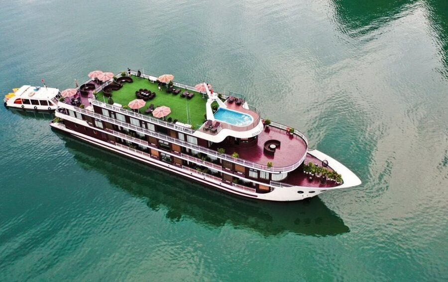 From Ninh Binh: Ha Long - Lan Ha Bay 2D1N on 5-star Cruise - Day 1 on the water: from Ha Long viewpoints to Lan Ha Bay activities
