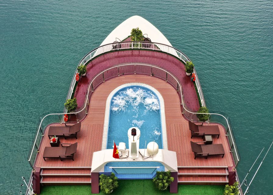 From Ninh Binh: Ha Long - Lan Ha Bay 2D1N on 5-star Cruise - Meals onboard: why the food feels like part of the “cruise deal”
