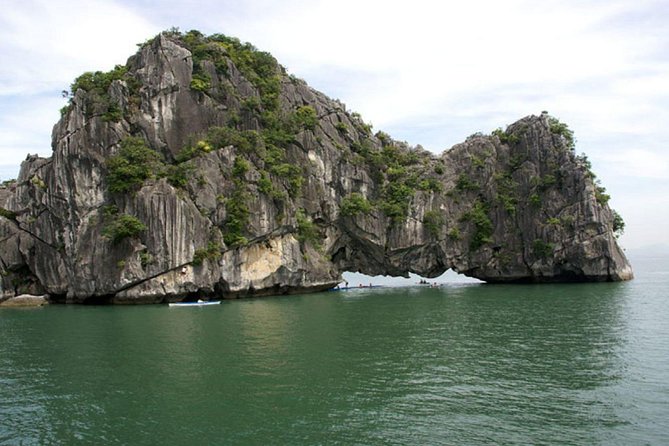 Full-Day Halong Bay Tour Including Kayaking from Hanoi - Full-day schedule from Hanoi: when the day really starts