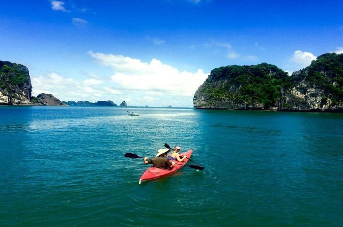 Full-Day Halong Bay Tour Including Kayaking from Hanoi - Lunch and tea onboard: how included food affects value