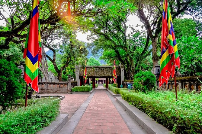 Full-Day Hanoi City Tour with Hidden Local Life Experience - Lunch options, street food energy, and how guides handle special requests