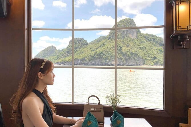 Full Day Private Tour in Halong with Lunch - Kayaking to Trinh Nu cave and a private lagoon paddle