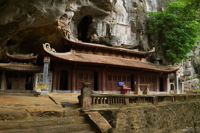 Full Day Private Tour in Ninh Binh(Trang An-Bich Dong-Mua Cave) - Biking Through Rice Fields and Visiting a Local Family Near Tam Coc