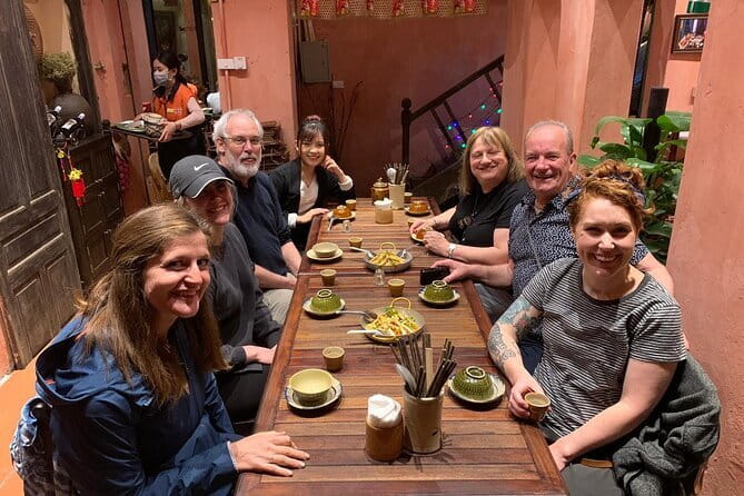 Full-Day Private Walking Tour in Hanoi City - Guide quality: what to look for in a private Hanoi walking tour