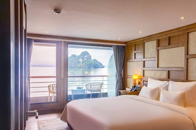 Full day Tour Explore Halong Bay - Getting from Hanoi to Bai Chay: the 6:00 am start that pays off