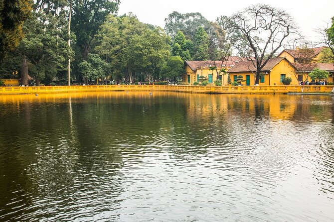 Full Day Tour in Hanoi City by Limousine Bus - Hoa Lo Prison: history with a hard edge