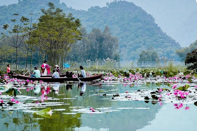 Full Day Tour to Perfume Pagoda with Traditional Boat Ride - Lunch in a local restaurant: fuel for the stairs
