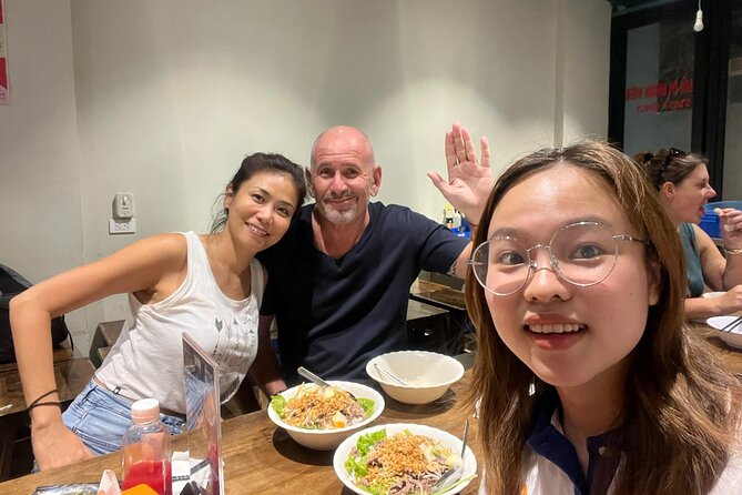 (Group/Individual) HANOI STREET FOOD TOUR - Private guide matters more than you think (especially with English and picky questions)