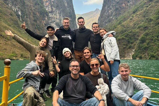 Ha Giang Loop 3 days Small group- From Ha Noi - Day 3: Du Gia Waterfall swim, Duong Thuong viewpoint, and back to Ha Giang