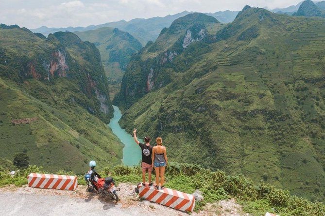 Ha Giang Loop 4 nights 3 days - Day 2: Lung Cu extreme north, then Ma Pi Leng king of passes
