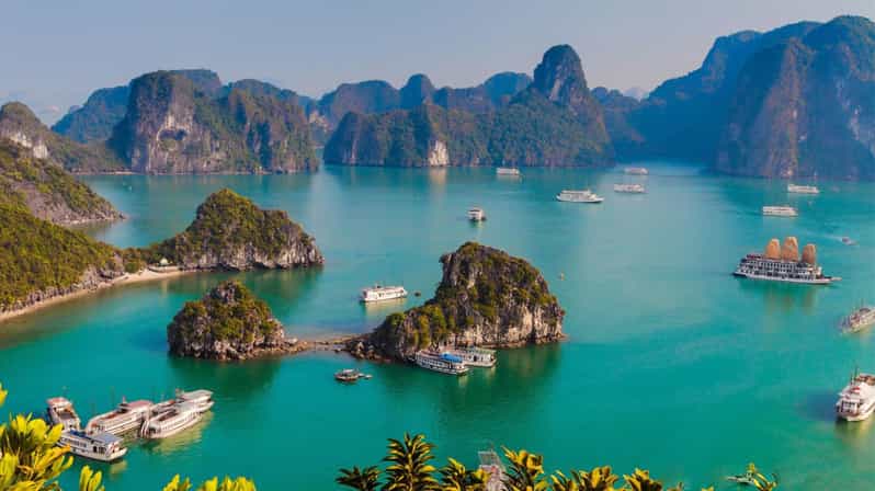 Ha Long 1 Day Luxury Small Group & Kayaking - Ha Long from Tuan Chau: the day starts with real sea views