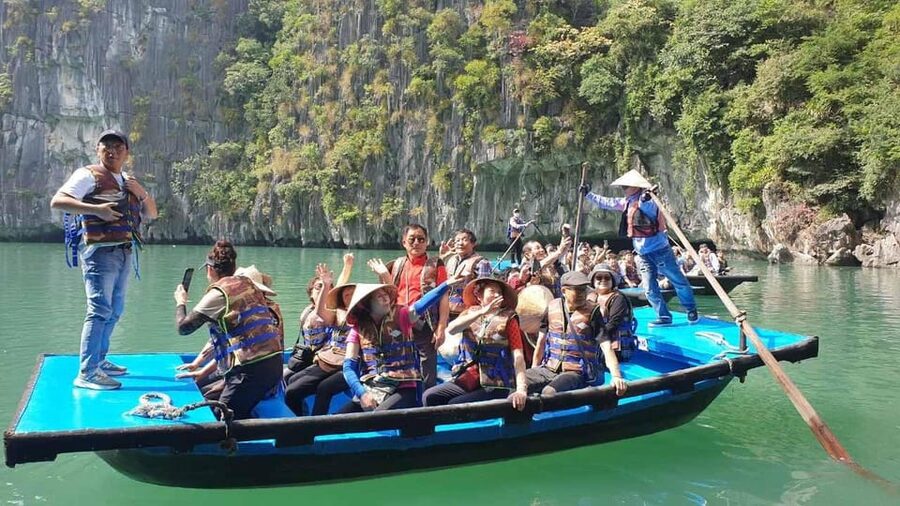 Ha Long 1 Day Luxury Small Group & Kayaking - Ha Long logistics and value: is $54 a fair deal for a full day?