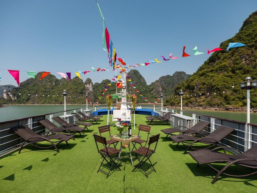 Ha Long: Afternoon Cruise with Lunch, Kayaking, and Swimming - Luon Cave: Kayak Through a Tunnel or Take the Bamboo Boat