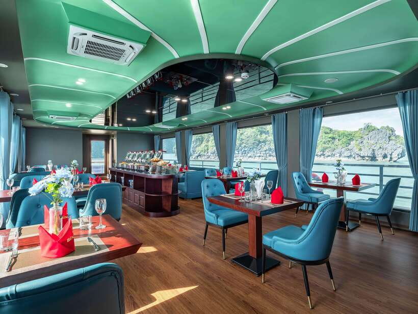 Ha Long & Bai Tu Long bay cruise wt Kayakking & buffet lunch - Lunch on the Water: Buffet Comfort with Real Choices