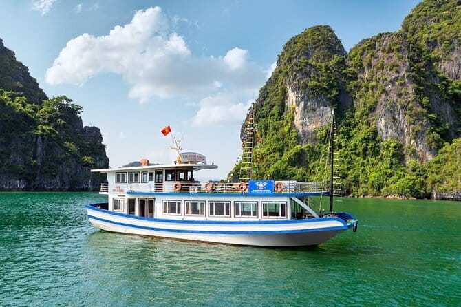 Ha Long Bay 1 Day Joined Luxury Tour - Luon Lagoon kayaking: calm water, towering cliffs