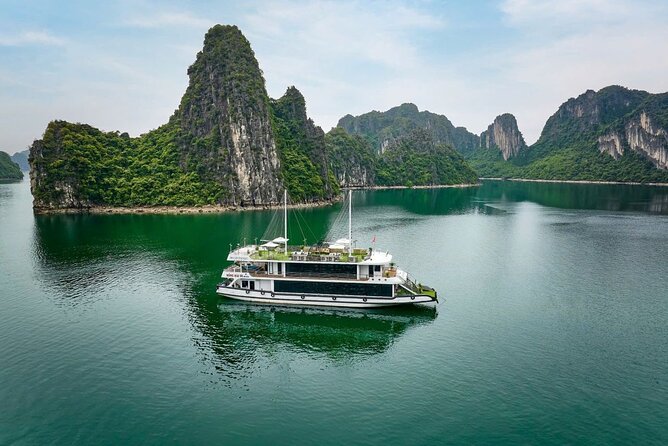 Ha Long Bay Luxury Day Cruise with Buffet Lunch, Caves & Kayaking - Why a Ha Long Bay day cruise makes sense from Hanoi
