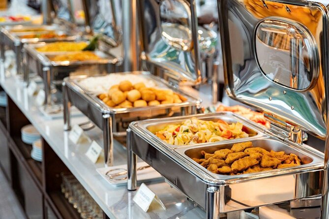 Ha Long Bay Luxury Day Cruise with Buffet Lunch, Caves & Kayaking - The onboard Vietnamese buffet lunch: what it adds to the day