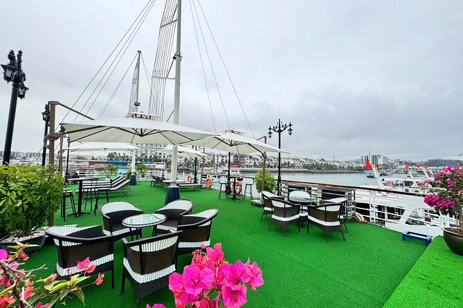 Ha Long Bay Luxury Day Cruise with Buffet Lunch, Caves & Kayaking - Luxury boat comfort and the service rhythm
